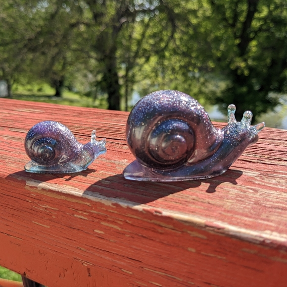 Snails Plant Decor Handmade Cottagecore Set Sparkly Resin Cute Nature - Picture 7 of 12